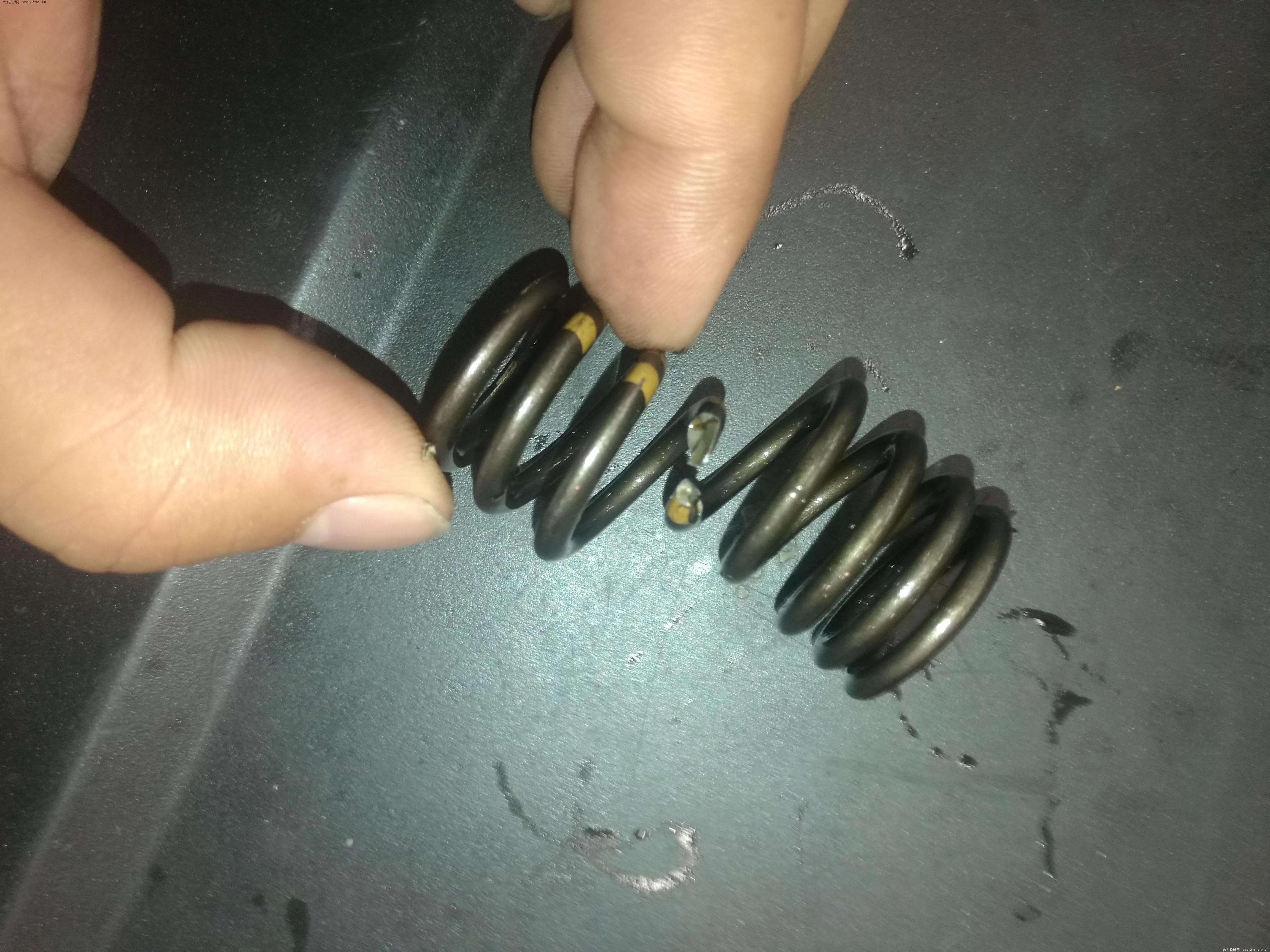 发动机气门顶了还能启动吗,发动机气门顶了曲轴转不动吗