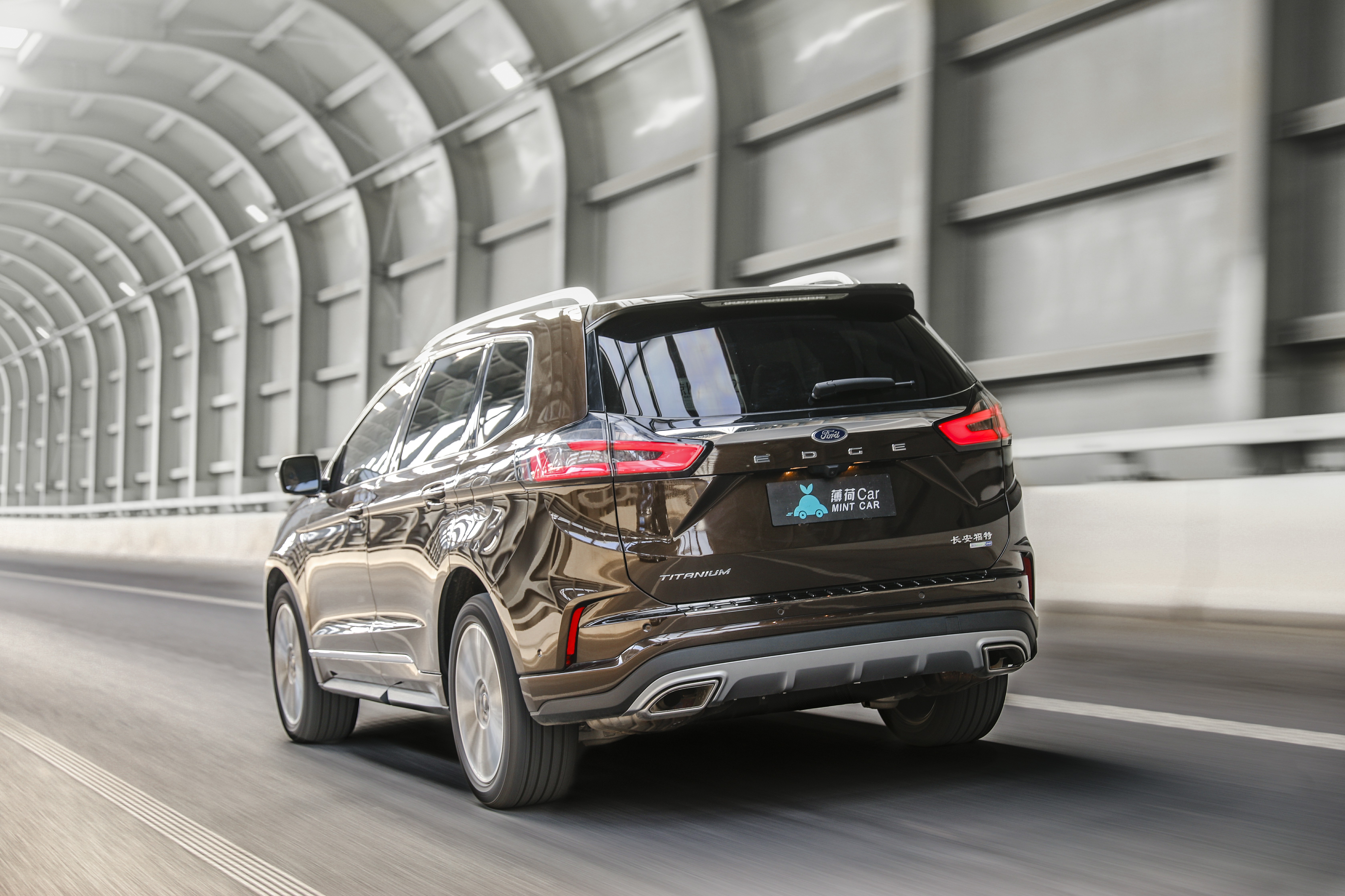 30万内科技与动力兼顾，试驾大7座SUV福特锐界PLUS