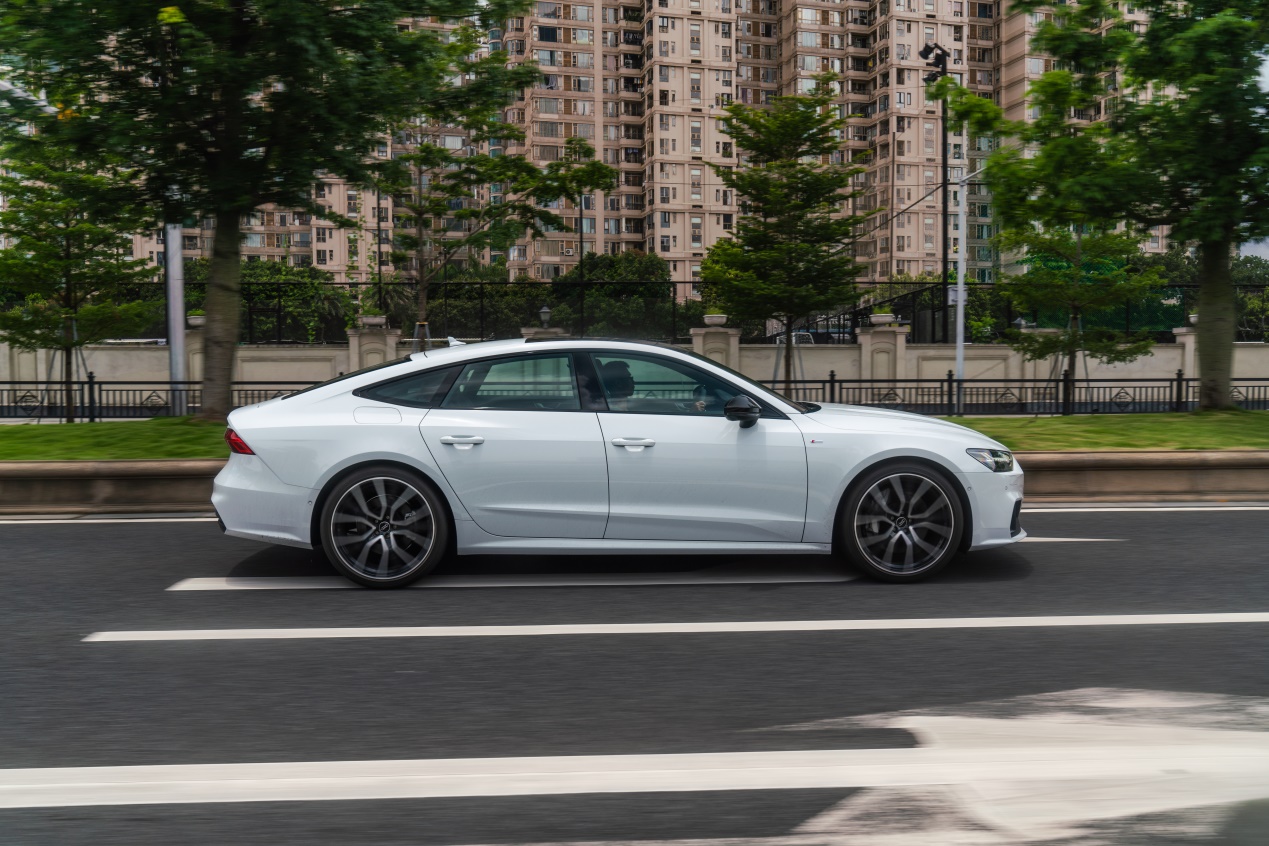 2019奥迪a7quattro3.0t,奥迪a7算不算西装暴徒