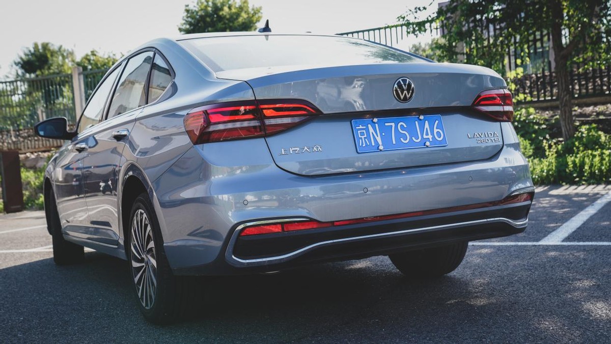 新时代国民家轿新朗逸亮相,上汽大众全新朗逸试驾