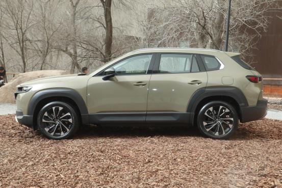 奥迪q3与马自达cx5的操控哪个好,马自达cx5操控怎么样