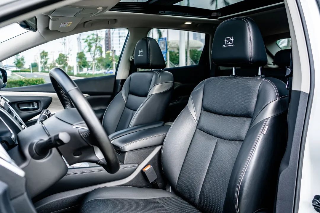 动力与舒适性兼得实拍日产楼兰,试驾日产楼兰最新款