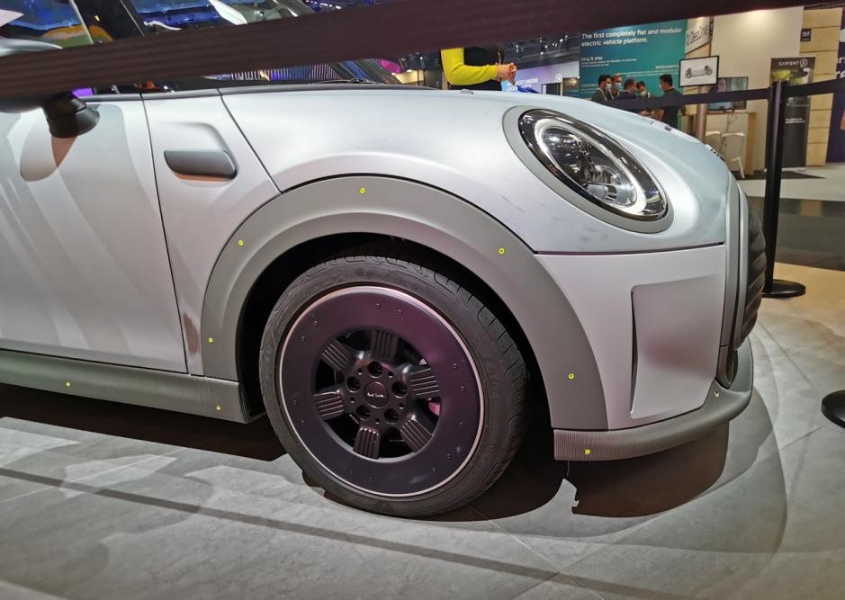 跟特斯拉内饰很像的车,特斯拉新款mini