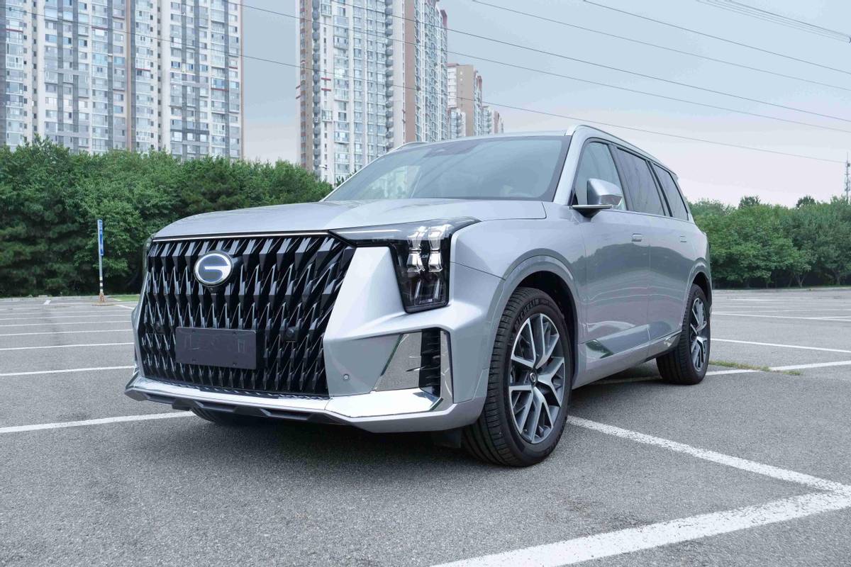 传祺gs8混动版2024款支持手机投屏,全新广汽传祺gs8体验