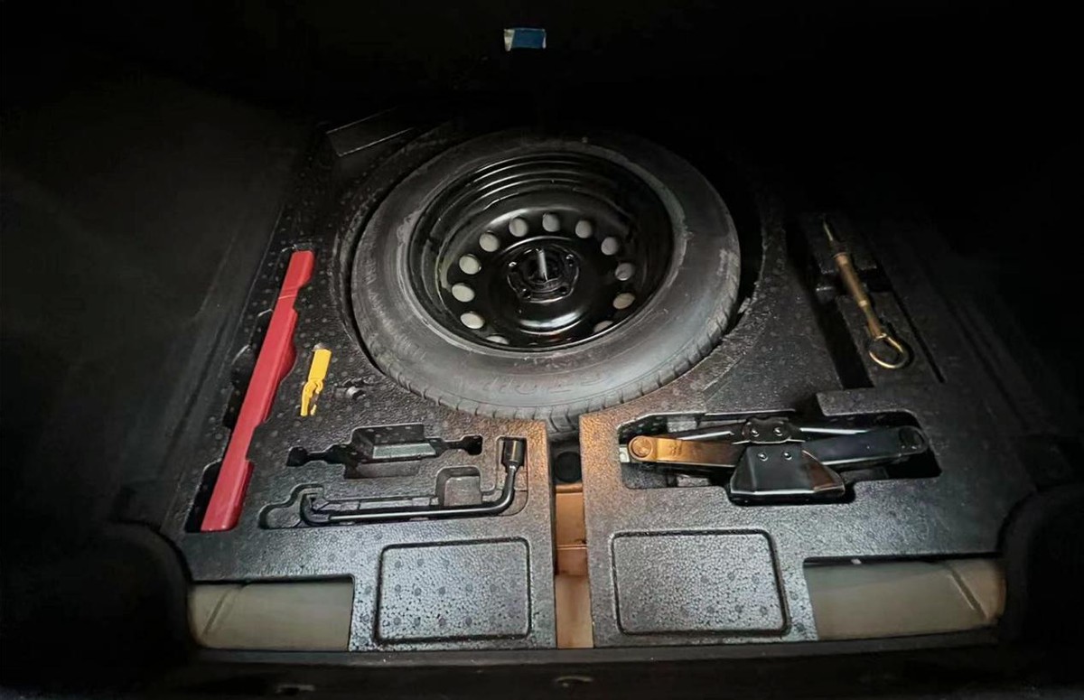 标致408买新款还是老款好,新车和二手车差价5万买哪个