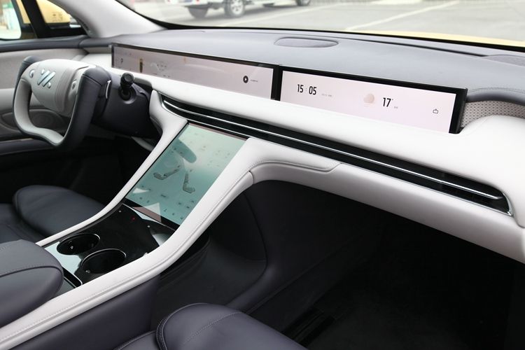 智己ls7新一代智舱,智己ls7urbanfitpro测评