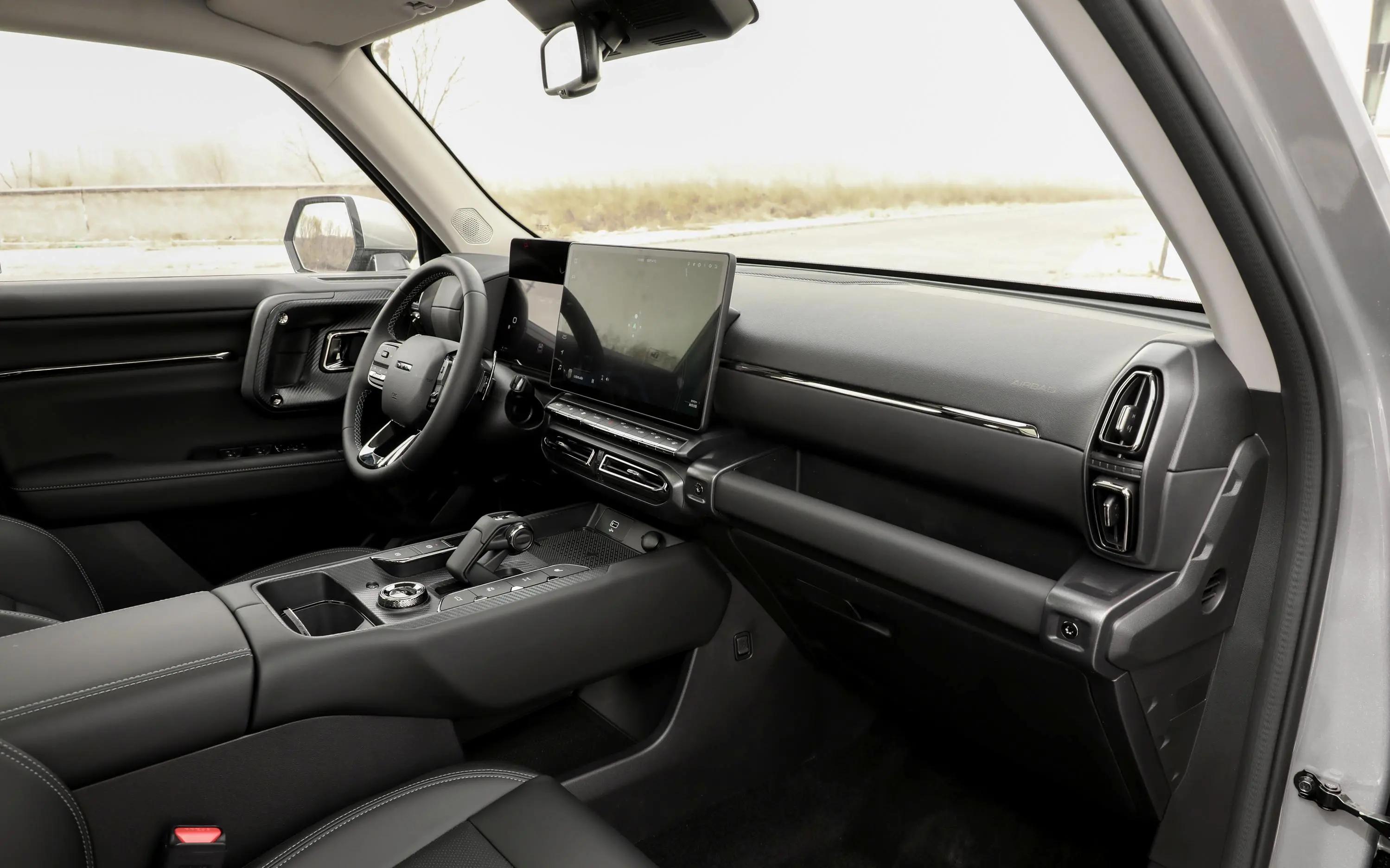 哈弗大狗2024燃油版,哈弗二代大狗燃油版新车上市会