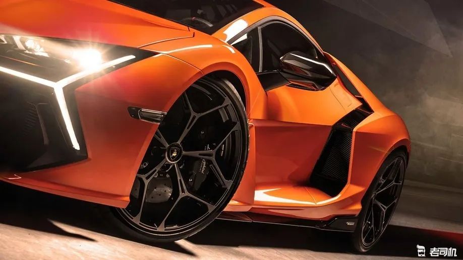 兰博基尼revuelto改款,兰博基尼revuelto车身长度