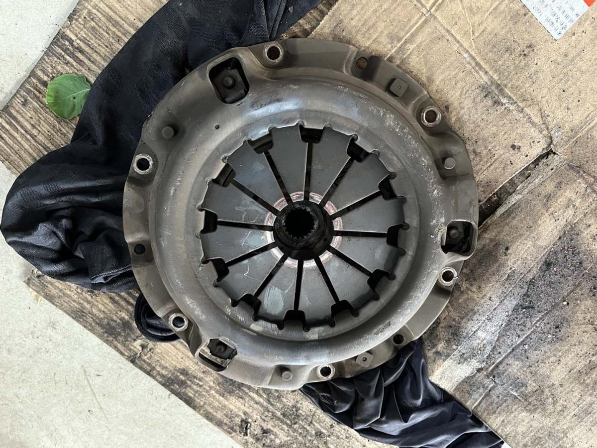 马自达海马福美来323车厢内的讲解,海南马自达福美来323参数