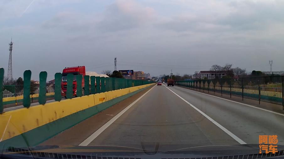 小车百公里油耗多少才算省油,车百公里耗油多少才算省油