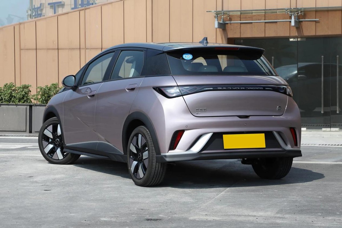 飞度与海豚选哪个好呢,买菜神车对决