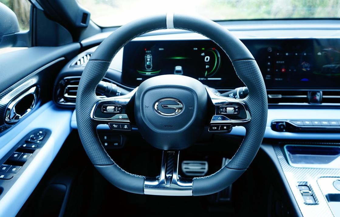 影豹2023j20高能混动油耗,影豹j20高能混动优缺点