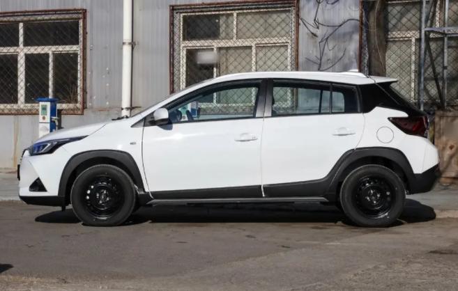 丰田yarisl致炫空间有多大,丰田yarisl致炫两门海外