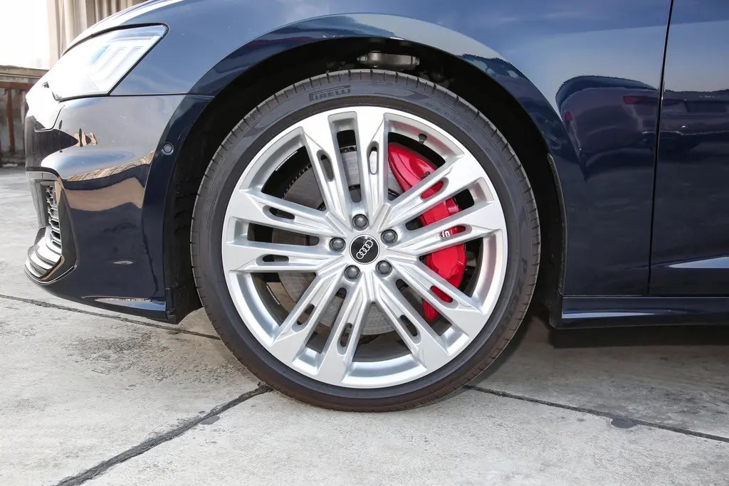 奥迪s6价格图片大全集,奥迪s6报价