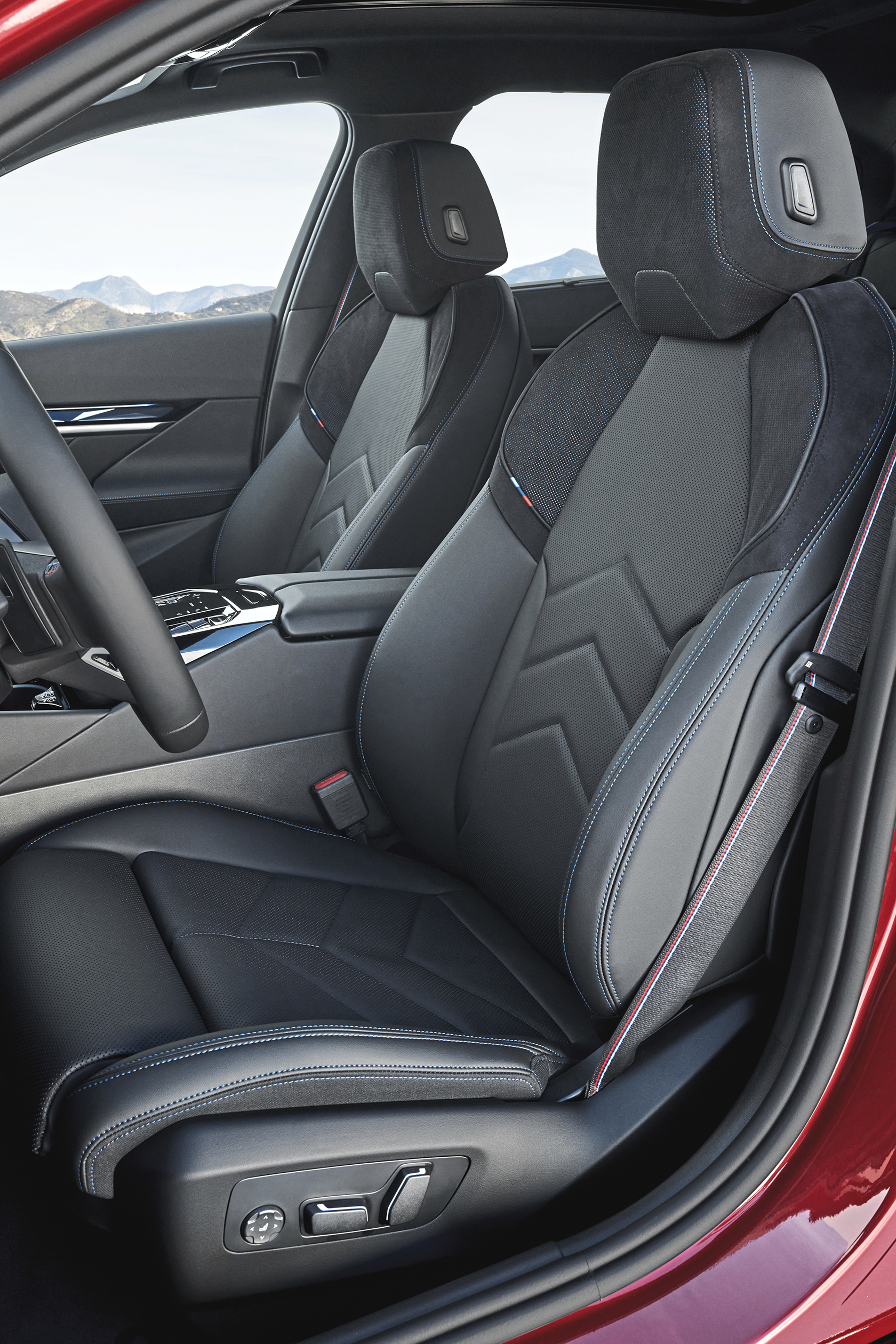 2020款全新bmw5系,全新bmw5系与梦想者同行