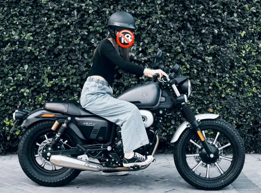 赛科龙ra2502024款对比qj250,钱江闪250和赛科龙ra250比较