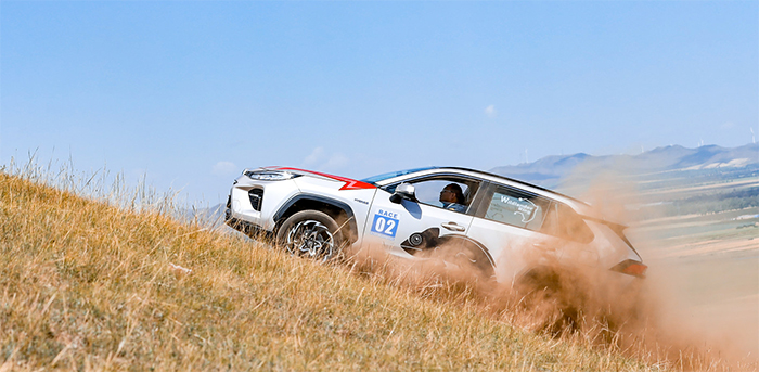 广汽丰田威兰达初体验,威兰达双擎四驱真实续航里程