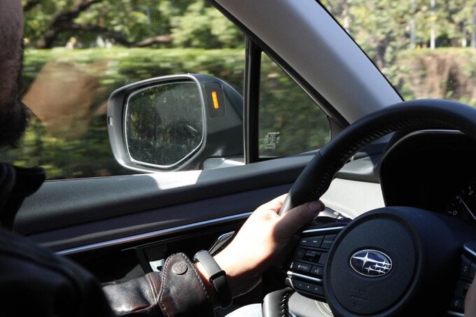 陪朋友去斯巴鲁店看傲虎，我不仅被“打脸”还种草变“粉”了