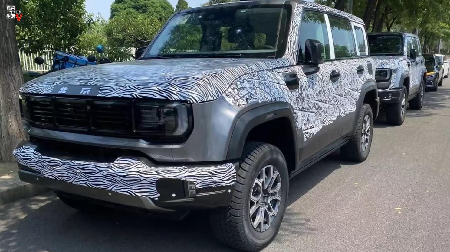 全新一代北京BJ40谍照曝光,新一代北京bj40实车