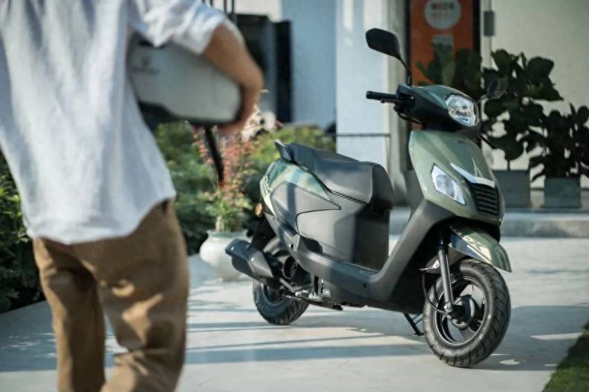 五羊本田跨骑哪款最省油耐用,五羊本田ncr125对比同级别125踏板