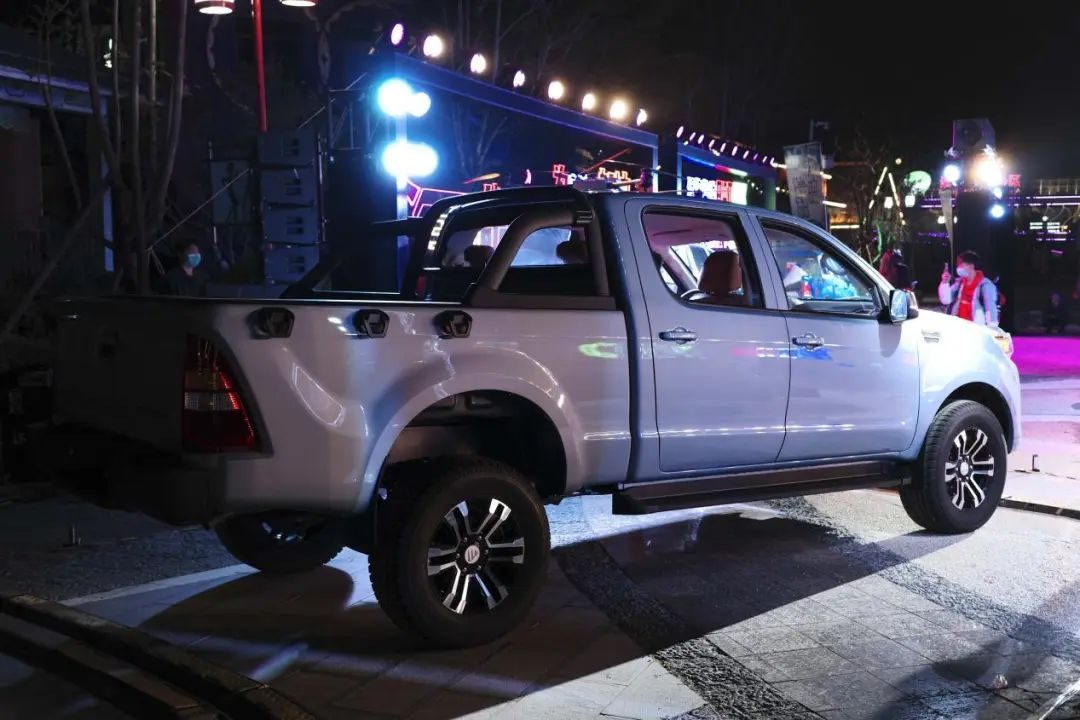 福田新征服者猛将和长城炮,福田征服者自动四驱越野