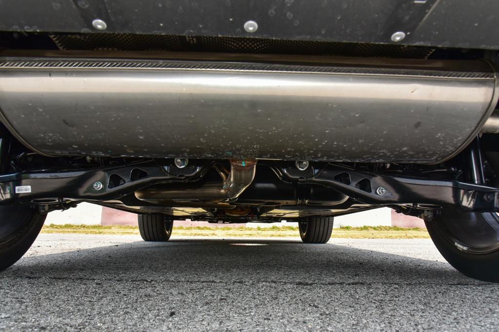 棕咖色第三代荣威rx5,12万落地买荣威rx5