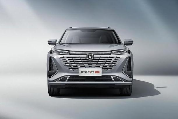 4月狂卖28931台，默默无闻的元PLUS超越ModelY，问鼎SUV销冠宝座