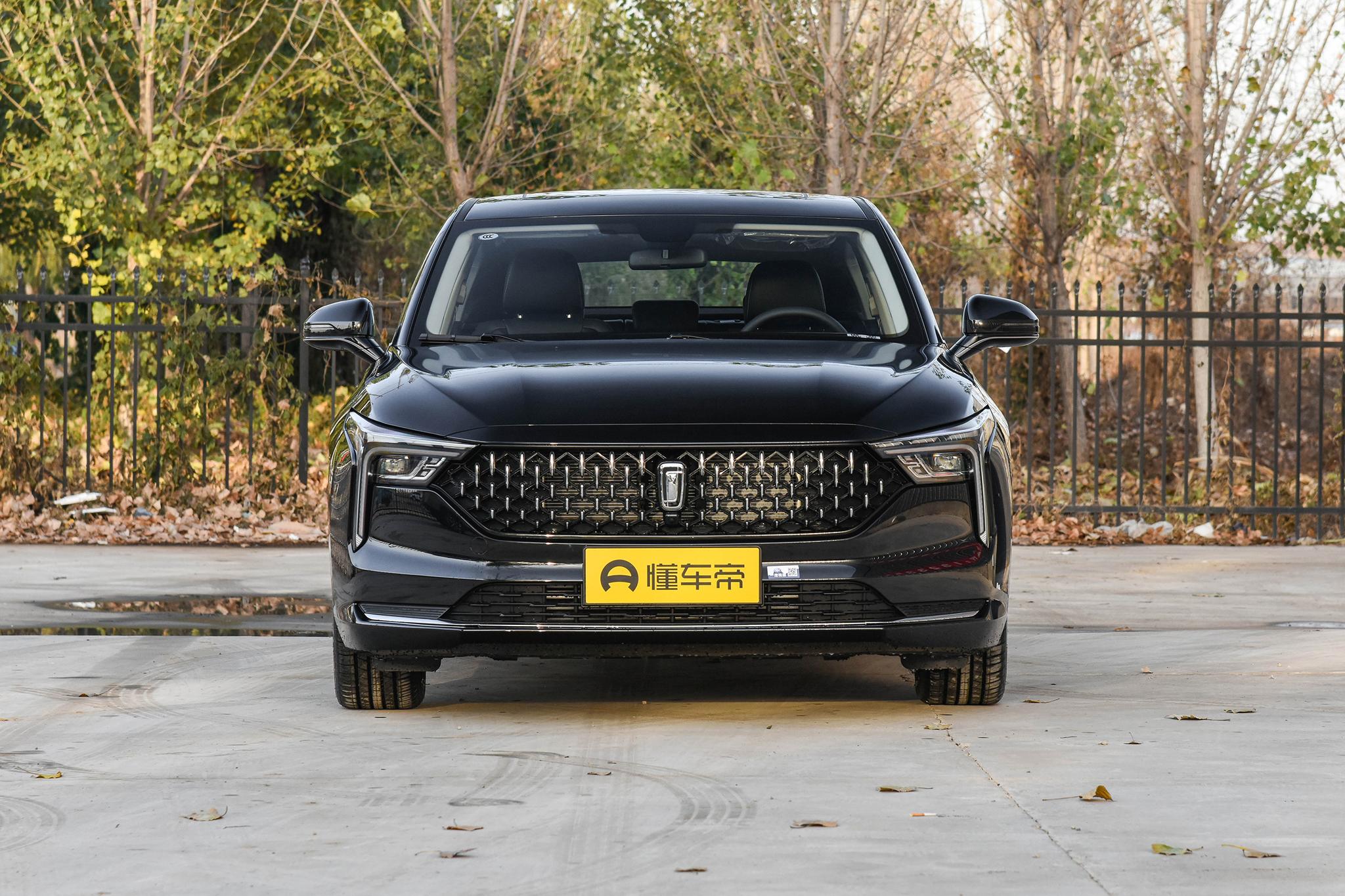 奔腾b70颜值可以跟谁比,奔腾b70好看内饰