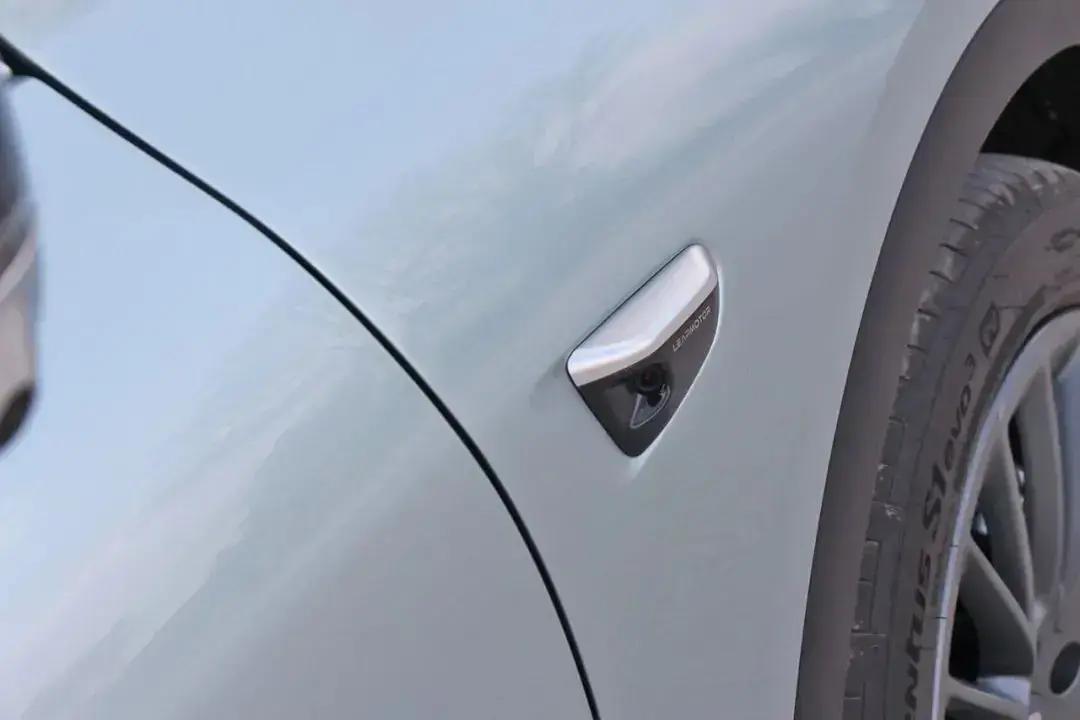 零跑c11增程体验感受视频,零跑c11增程版驾驶质感