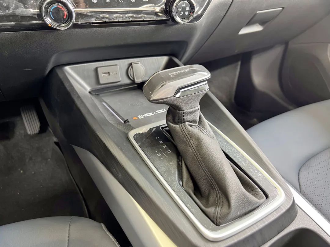 科鲁泽1.5l四缸新车前100公里油耗,2022款科鲁泽1.5l四缸真实落地价