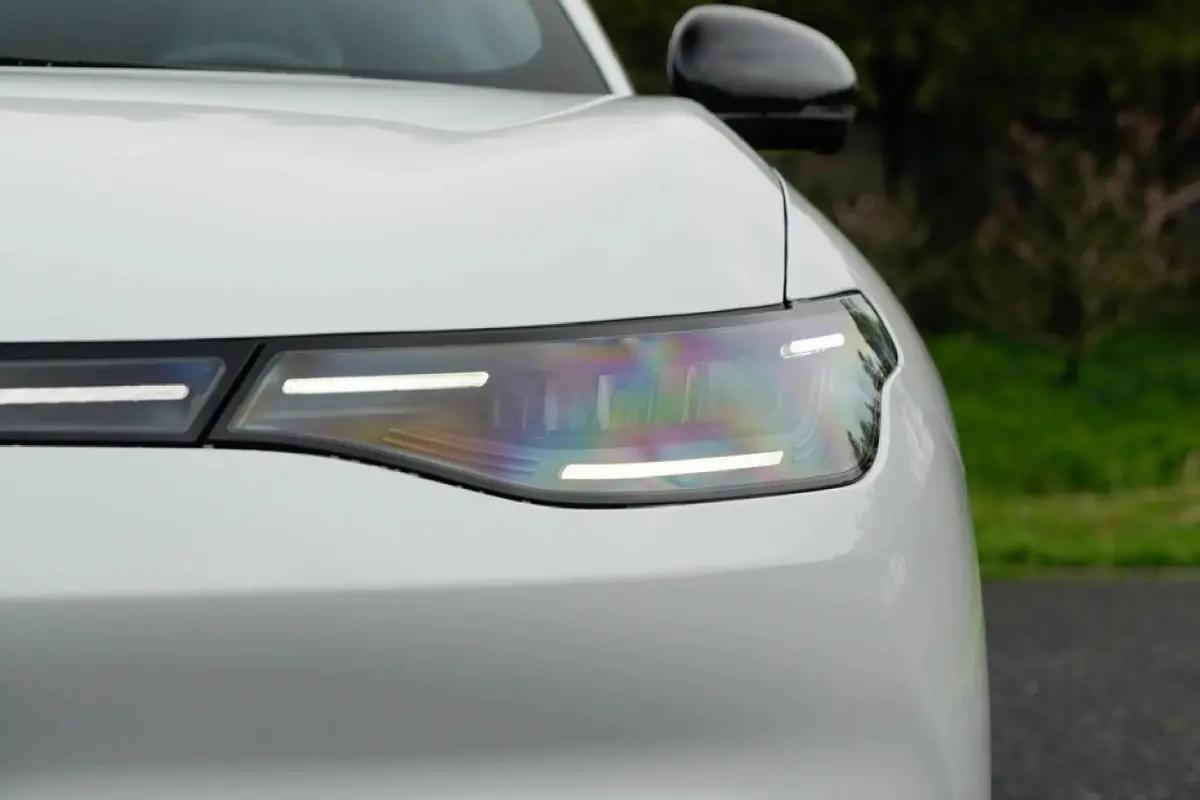 全新零跑c01预售价18万元,零跑c01全部车型及价格