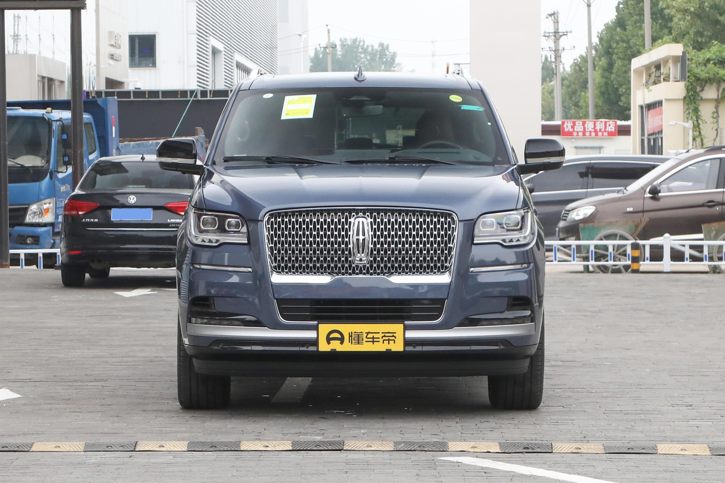 林肯领航员正式上市搭载3.5t10at,19款林肯领航员全尺寸suv空间宽敞