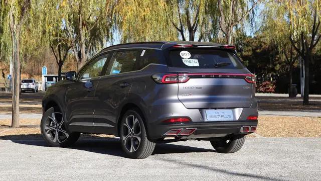 长安cs75plus1.5t和瑞虎7plus1.6t哪个好,全新一代瑞虎7plus预售10.69万起