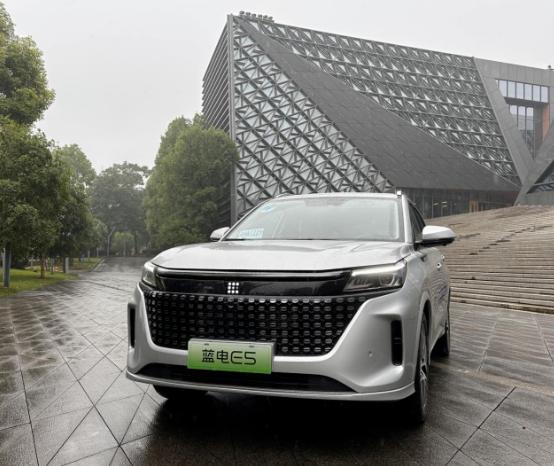 蓝电e5混动测评,蓝电e5试驾体验