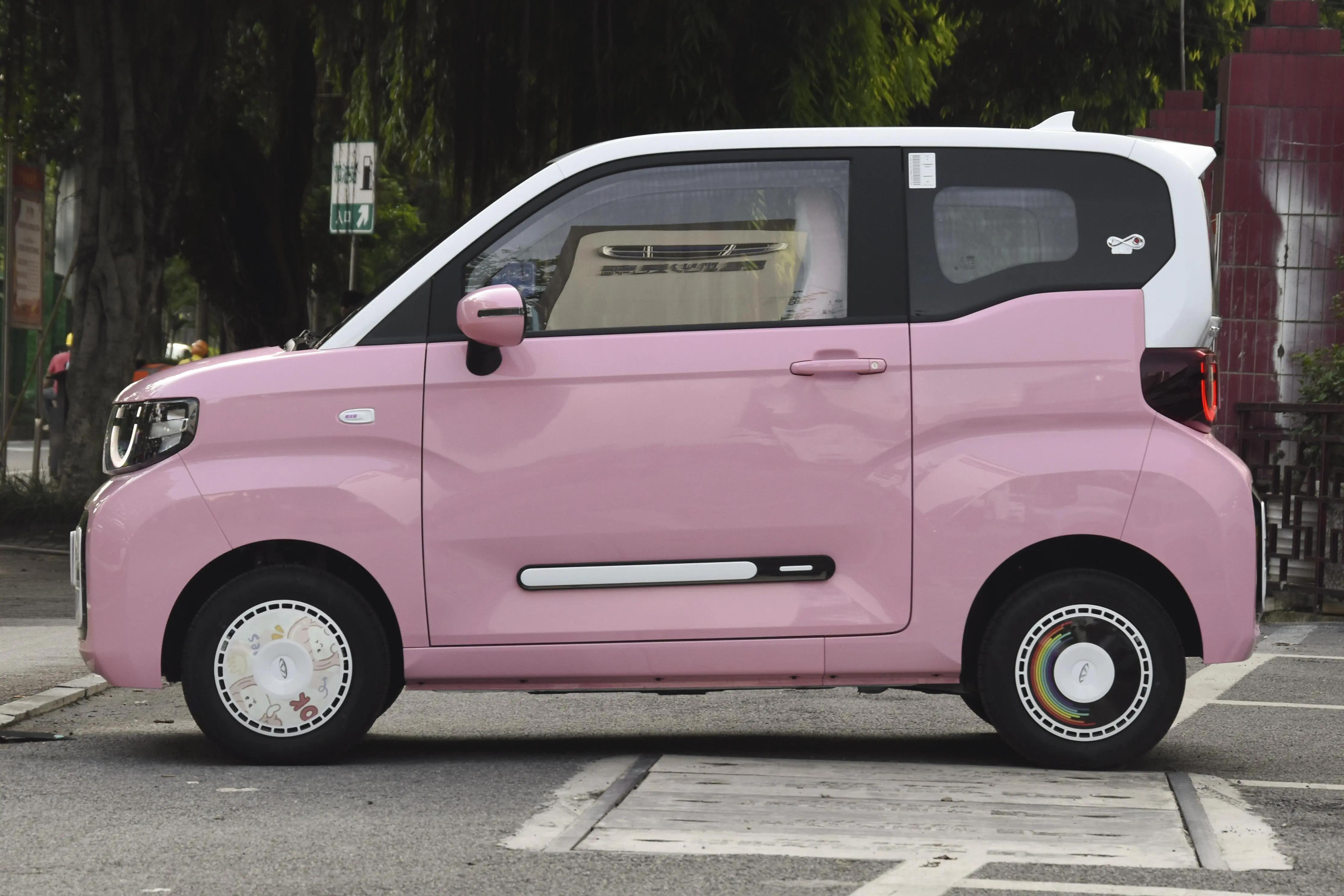 2023年纯电微型车QQ冰淇淋仅售3.59万起，值得买吗？