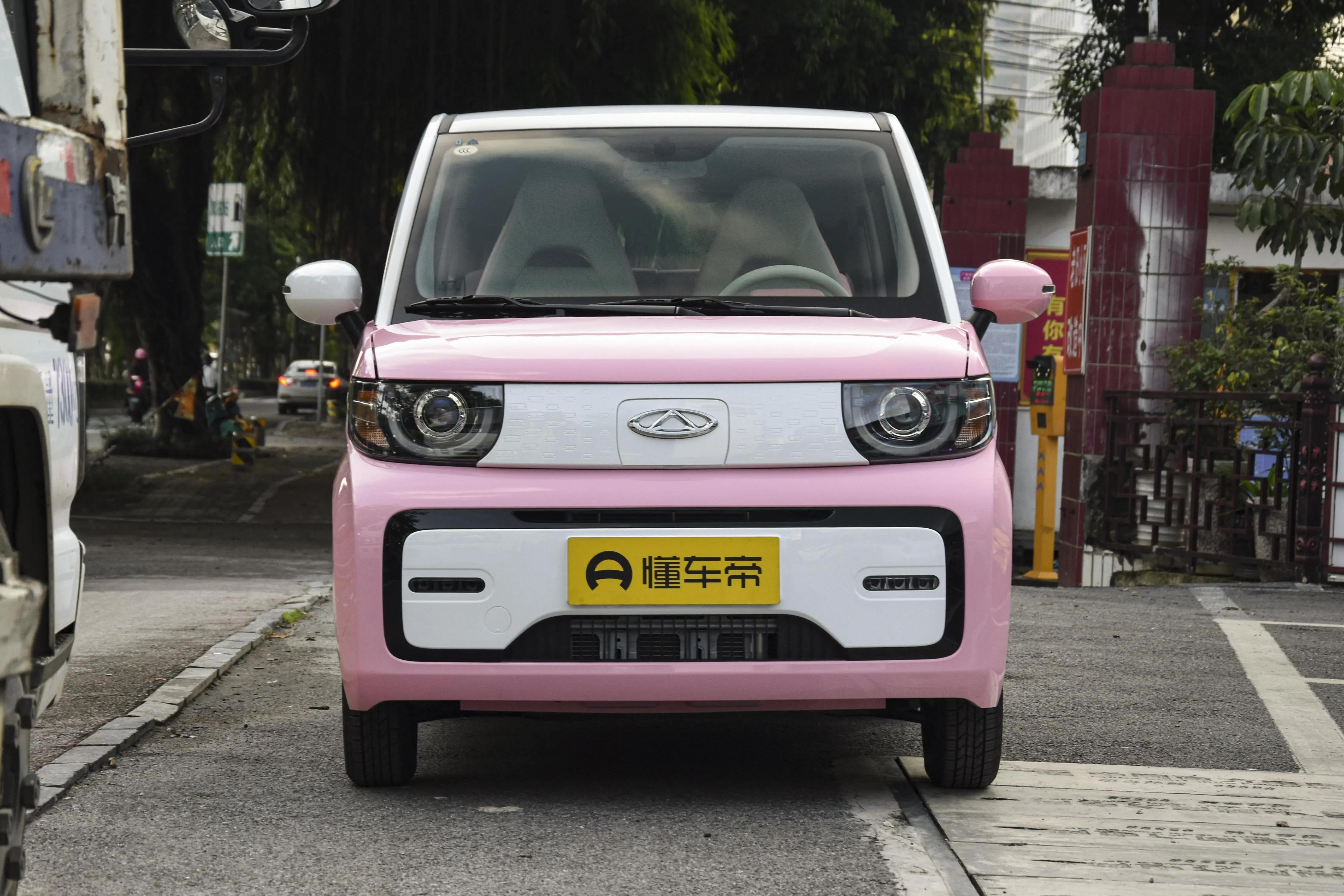 2023年纯电微型车QQ冰淇淋仅售3.59万起，值得买吗？