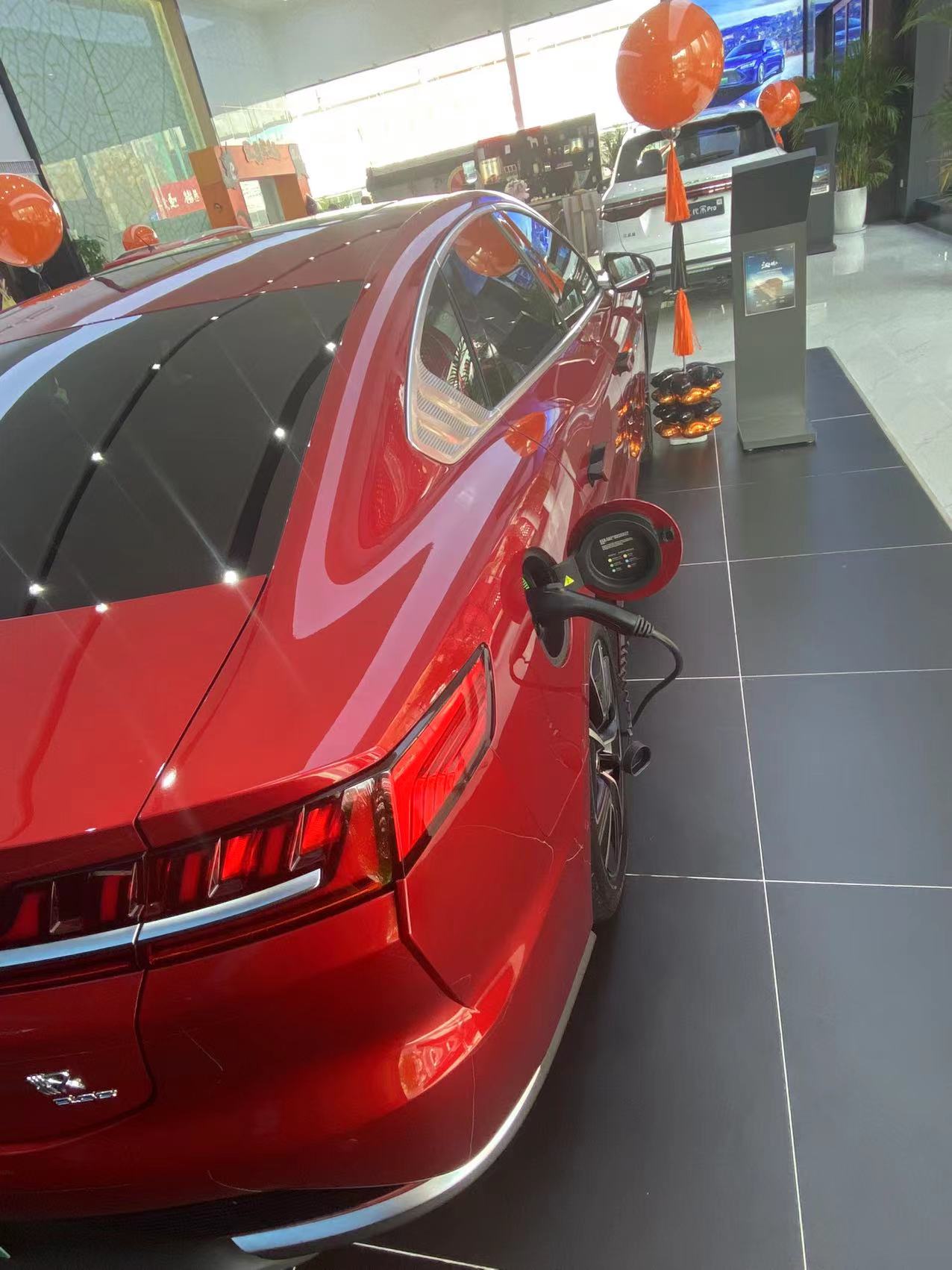 送生日礼物给老婆现金,送老婆生日礼物要有意义的