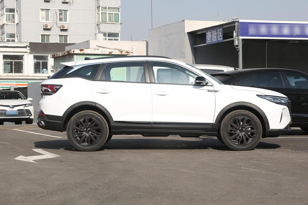 东风风神ax7马赫版suv测试,新款东风风神AX7马赫版