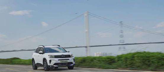 天逸c5aircross和beyond的区别,天逸beyond新老车型对比