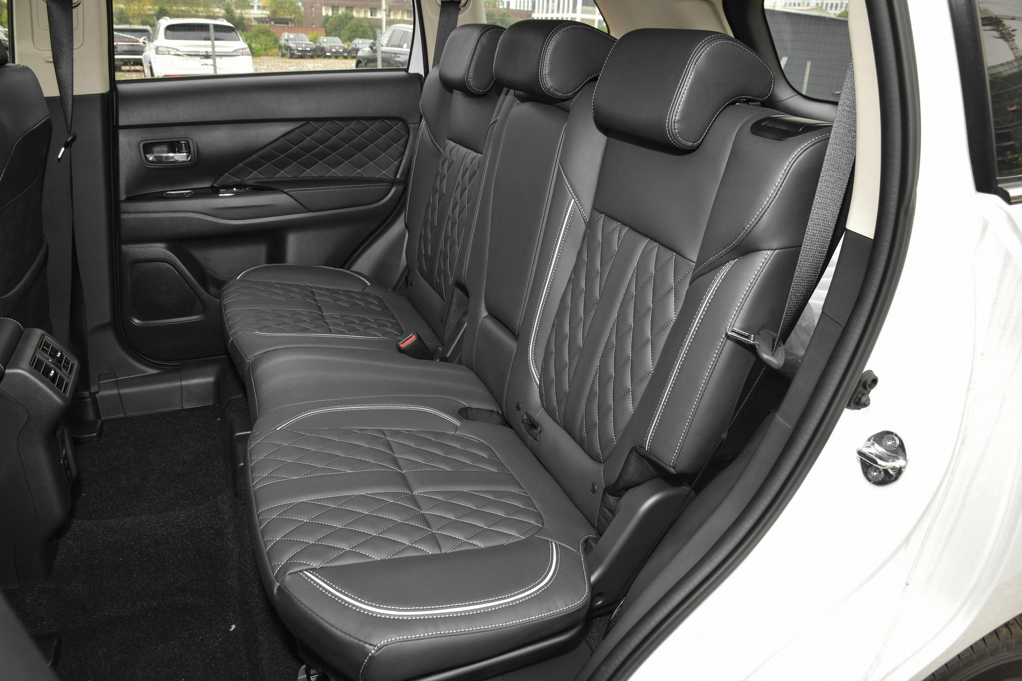 既适合跑高速又适合越野四驱的suv,硬派越野suv四驱推荐