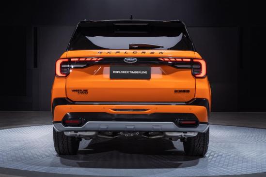 评测福特探险者昆仑巅峰版,福特探险者昆仑巅峰版刷林肯皮肤