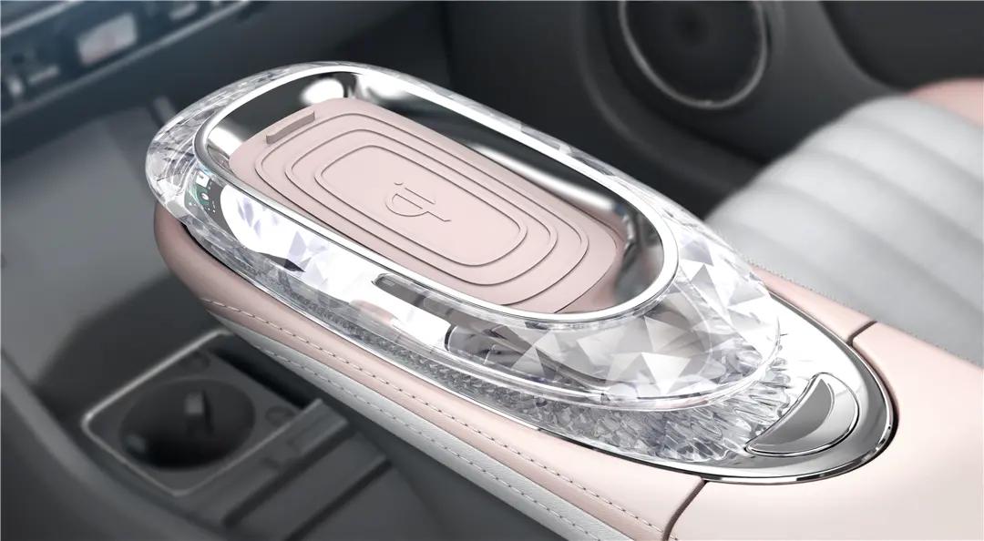 标配主动刹车,23款欧拉芭蕾猫优惠6万