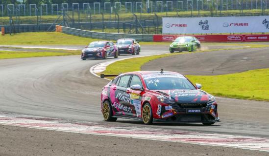 东风风神奕炫max超能型爸爸版,东风风神奕炫max暗夜版剪刀门