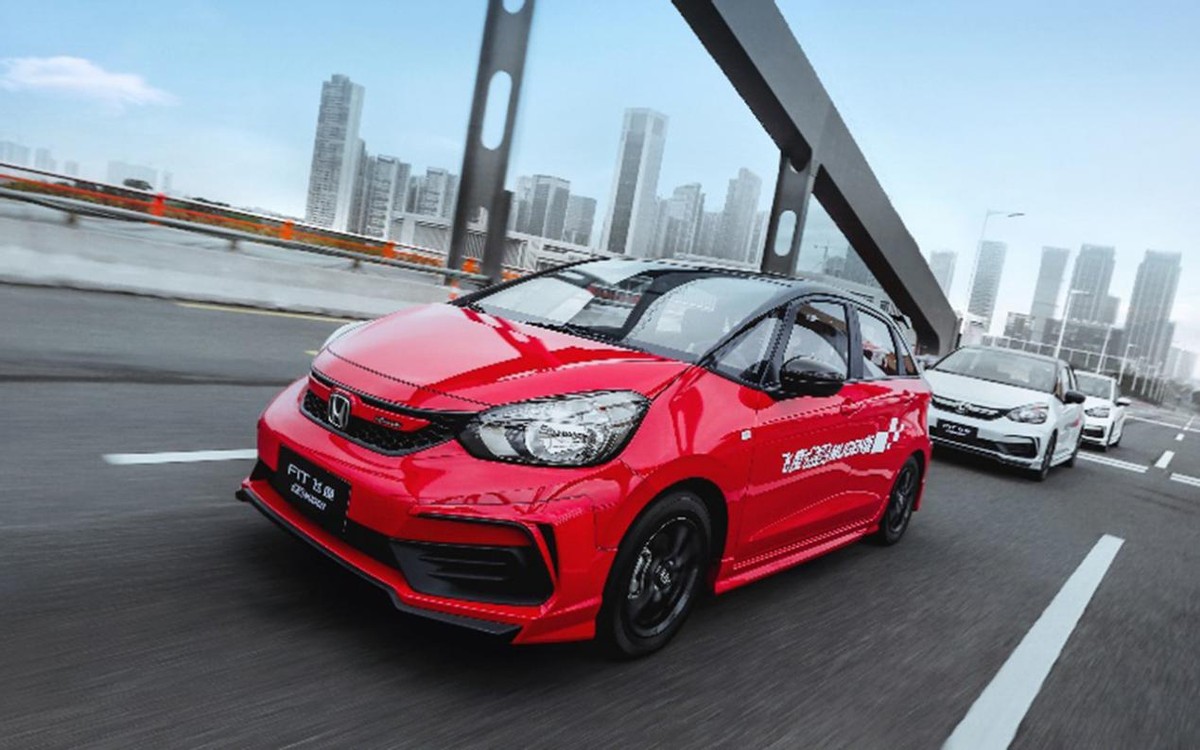 广本飞度全新七座13万,全新一代飞度三厢版上市