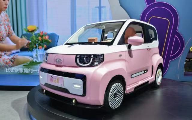 冰淇淋桃欢喜,奇瑞qq冰淇淋桃欢喜内饰官图发布