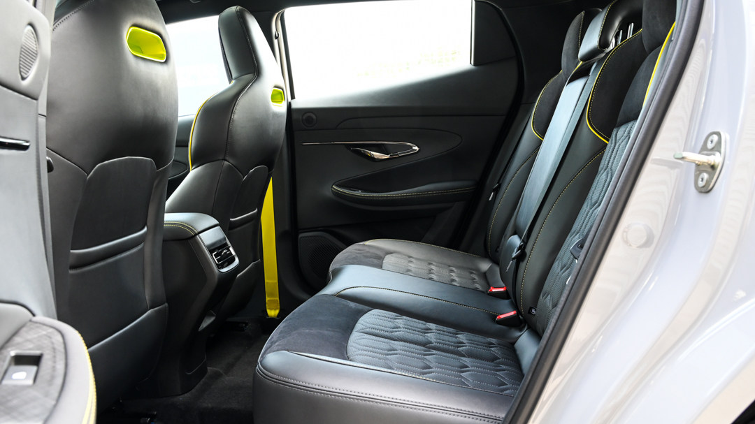 6万内搞定这三款suv最适合年轻人,空间大10万元买这几款suv有面子