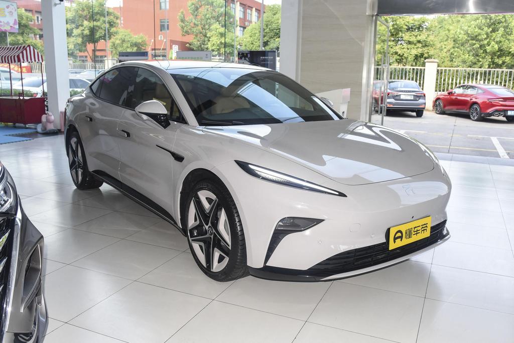 飞凡f7是电动车还是燃油车,飞凡f7智能驾驶区别