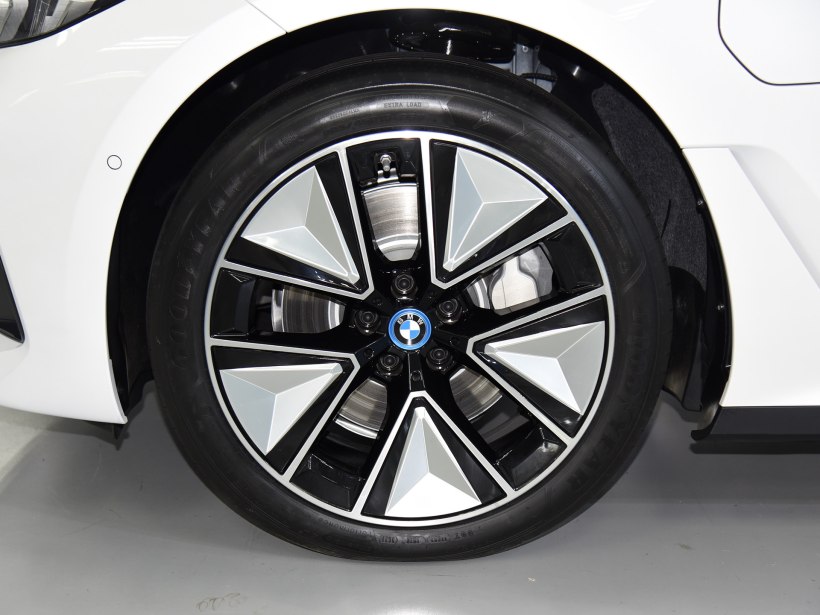 宝马i3降价10万促销,宝马i3特价车