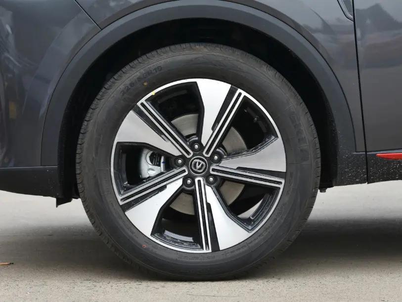 长安cs55plus第二代0首付落地多少,长安cs75plus与cs55plus谁值得买