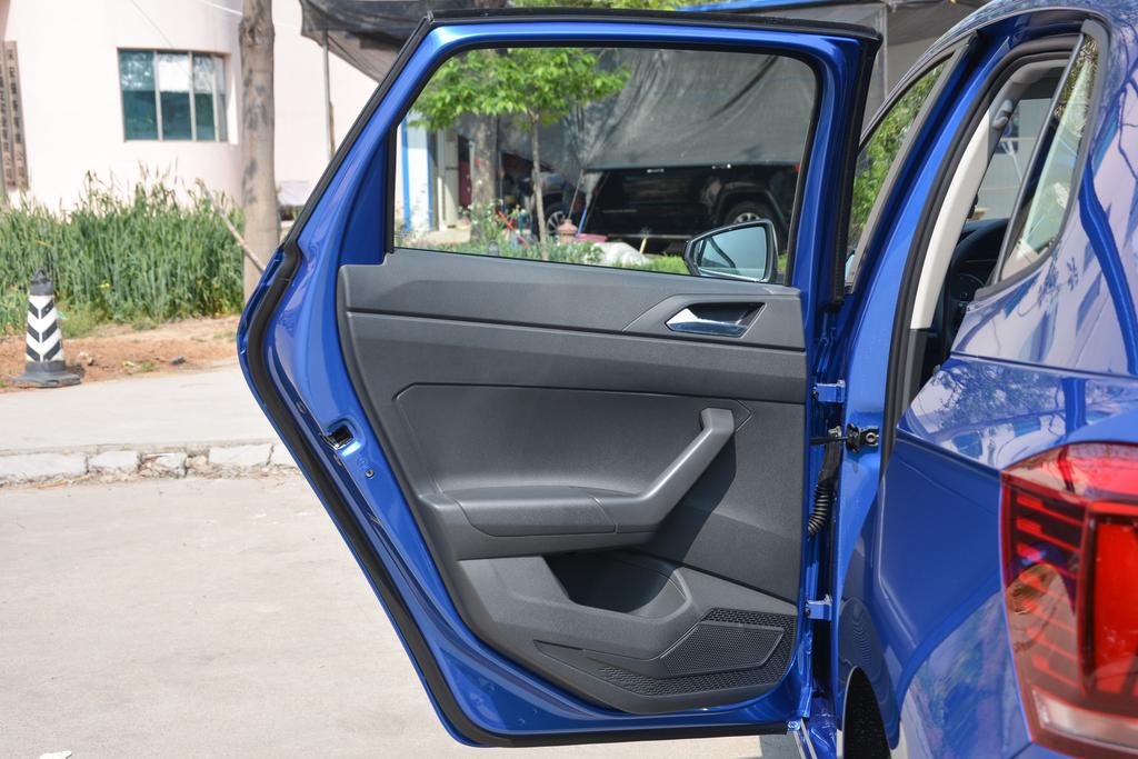 polo鎼烘墜椋為┌浜虹敓,polo鍚岀郴鍒楄溅